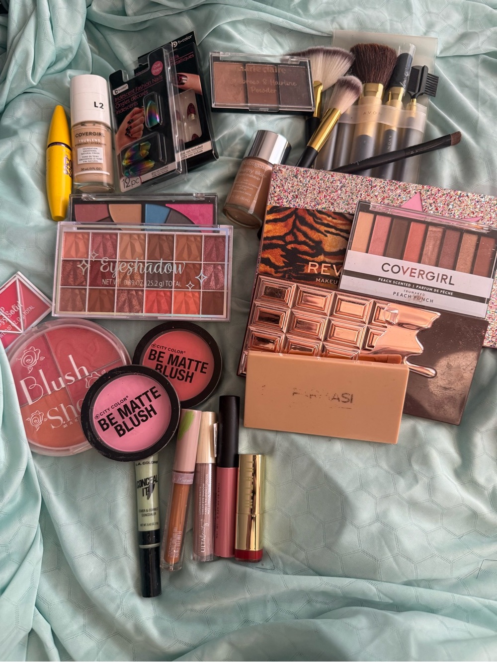 Large makeup bundle